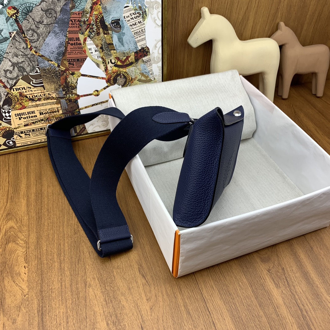 에르메스 비드포쉬 백 토고 블루뉘